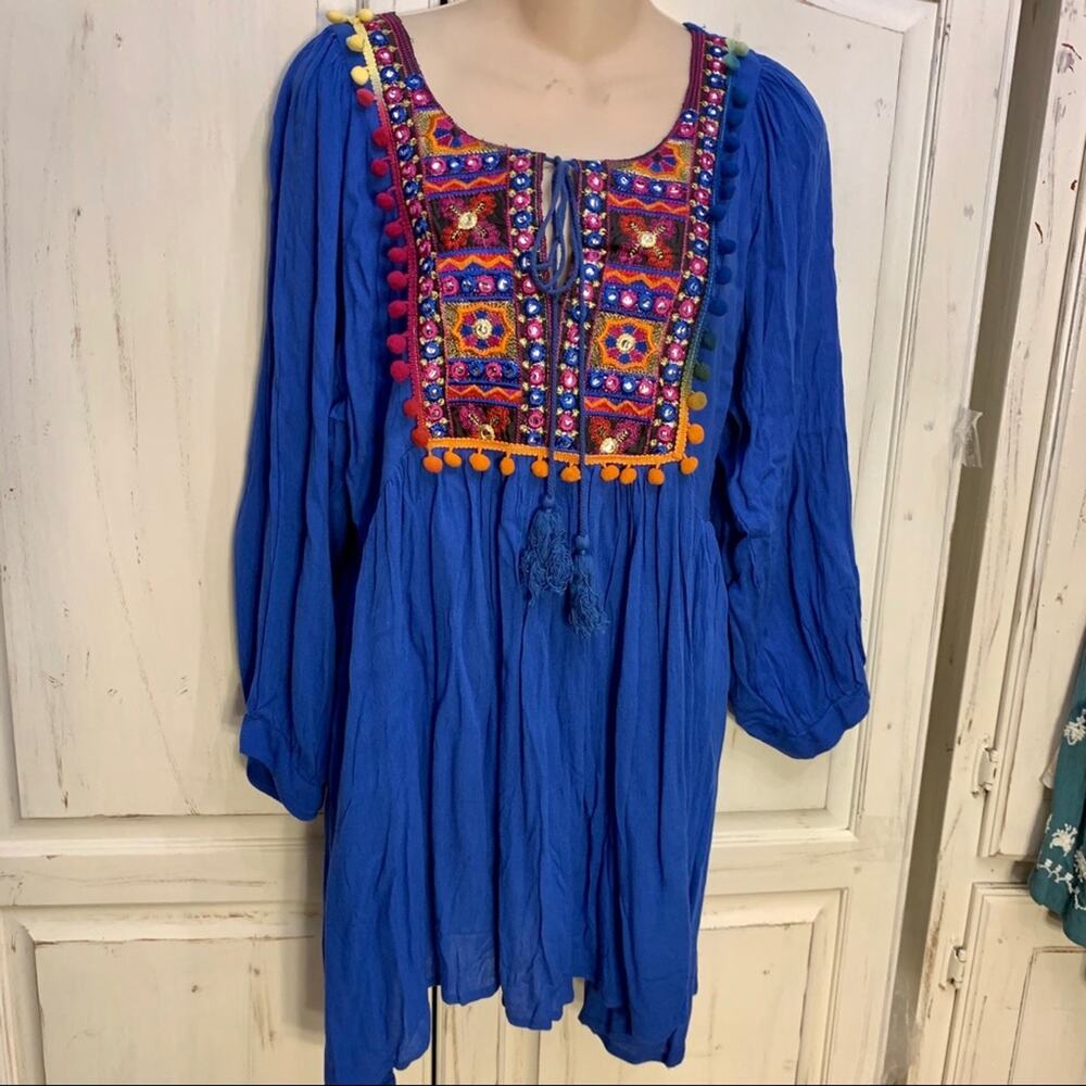 NWT BOHO EMBROIDERED MIRRORED FLOWY PEASANT DRESS S
